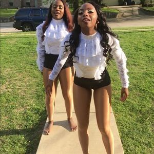 Meet your Posher, Nini